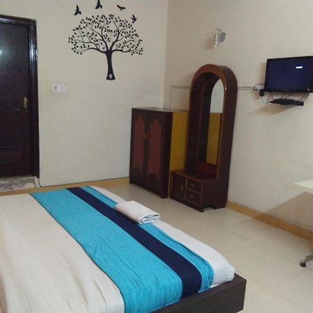 Hotel Samridhi Palace Juhi Bari Dış mekan fotoğraf